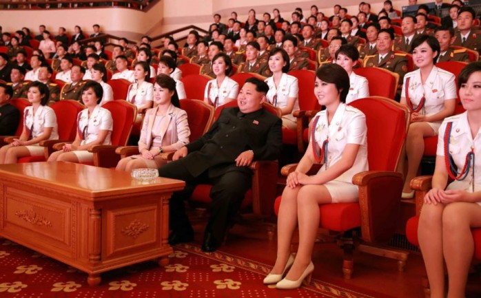 من يعتقد أن الجيش في كوريا الشمالية يستعين بفتيات في مقتبل العمر، رغما عنهن، كي يلبين رغبات القادة العسكريين.