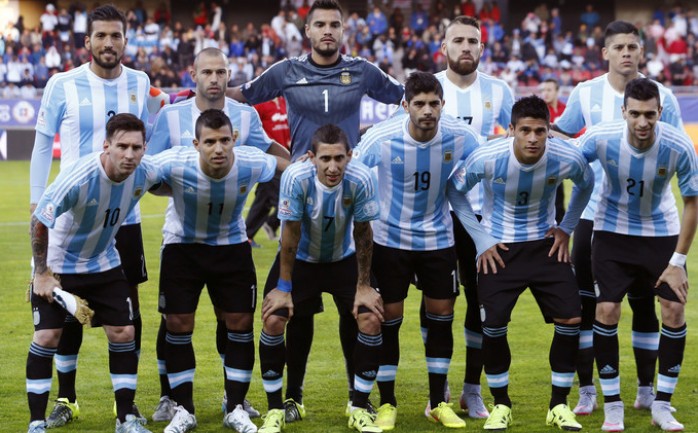 خطف المنتخب الأرجنتيني صدارة تصنيف الاتحاد الدولي لكرة القدم (فيفا) من نظيره البلجيكي في أحدث إصدارات التصنيف الذي صدر مساء الخميس.