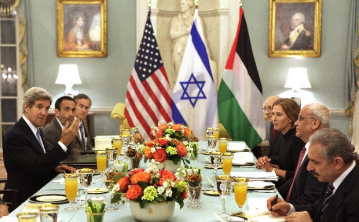 أكدت الولايات المتحدة الأمريكية أنها تؤيد المفاوضات المباشرة بين الجانبين الاسرائيلي والفلسطيني من أجل بحث القضايا الحقيقية وليس لغاية التفاوض فقط .