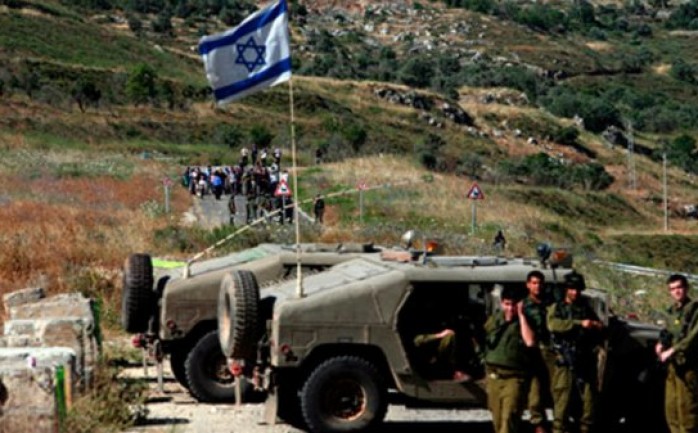 اعتقل جيش الاحتلال الإسرائيلي اليوم الأربعاء، شابين فلسطينيين من سكان مدينة أريحا يبلغان من العمر "29-35" عاماً، بزعم محاولتهما تهريب أسلحة في غور الأردن.