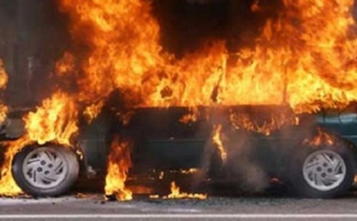 أقدم مجهولون على حرق سيارة نائب مدير شرطة مكافحة المخدرات في  رفح مريد الأخرس  فجر الخميس دون وقوع إصابات.