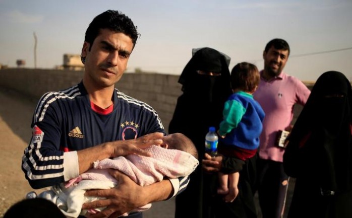 أكدت سلطات إقليم كردستان العراق أن أعداد النازحين وصلت إلى أكثر من 52 ألف شخص في مدينة الموصل، وقالت وزارة الهجرة العراقية إن حالات النزوح لا زالت مستمرة داخل المناطق التي استولت الدولة الإسل