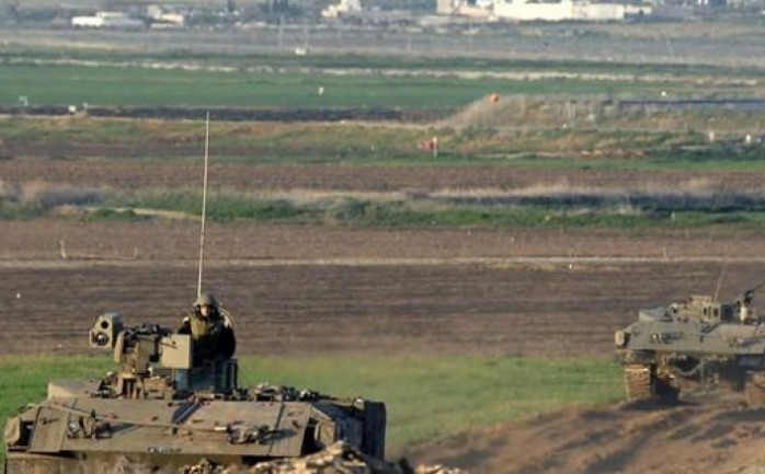 توغلت آليات الاحتلال الإسرائيلي صباح الإثنين، في أراضي المواطنين الزراعية شرق مدينة خان يونس جنوب قطاع غزة بشكل محدود وسط إطلاق نار وقنابل دخانية.