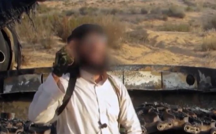 وجه تنظيم الدولة الإسلامية " داعش " رسائل إلى الحكام العرب والفصائل الفلسطينية وصفهم فيها "بالخون".

وهاجم التنظيم في شريط فيديو نشر