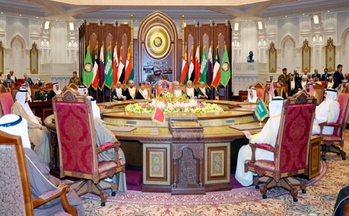 تحظى القمة الخليجية الـ 37 التي ستنعقد اليوم الثلاثاء في العاصمة البحرينية المنامة، باهتمام واسع لحجم التحديات والتطورات السياسية المتسارعة التي تواجه قادة وزعماء دول مجلس التعاون.

