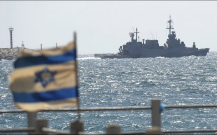 للمرة الثانية خلال أسبوع، كشفت صحيفة &quot;يديعوت أحرونوت&quot; الإسرائيلية في عنوانها الرئيس اليوم الأحد، النقاب عن أن الإمارات تشارك في صناعة سفن حربية لسلاح البحرية الإسرائيلي.

وأوضحت الص