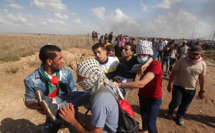 أصيب 3 شبان مساء الجمعة، في مواجهات اندلعت مع قوات الاحتلال الإسرائيلي على الحدود شرق مدينة غزة وشرق مخيم البريج وسط قطاع غزة.

وأفاد الناطق باسم وزارة الصحة أش