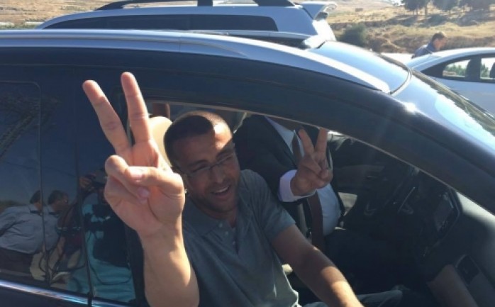 افرجت سلطات الاحتلال عن الأسير الصحفي محمد القيق بعد ظهر الخميس بعد خوضه اضرابا مفتوحا عن الطعام  استمر لـ 94 يوماً متتالياً.

وكانت محكمة إسرائيلي