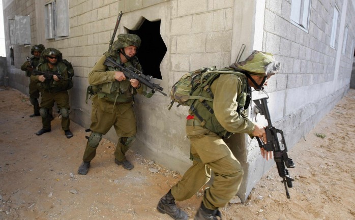قال موقع &quot;إسرائيل اليوم&quot; العبري إن جيش الاحتلال الإسرائيلي سيجري أكبر تدريبات أمنية في غلاف غزة صباح اليوم الخميس.

وأوضح الموقع أن التدريبات 