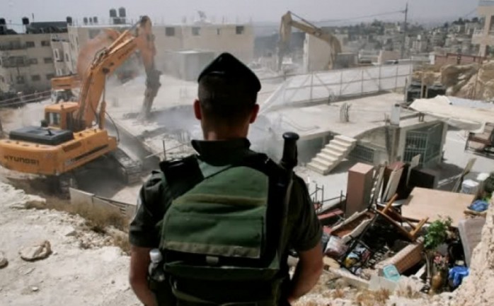 أخطر الاحتلال الإسرائيلي يوم الأحد 16منشأة بوقف العمل في بنائها من بركسات ومساكن في منطقة حمصا الفوقا بالأغوار الشمالية.

