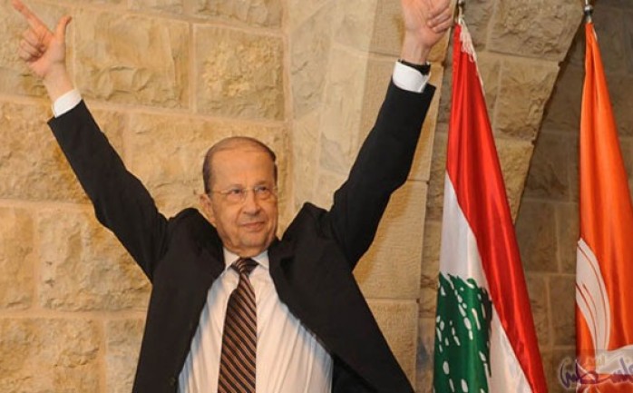 دافع الرئيس اللبناني ميشال عون، عن حيازة تنظيم حزب الله اللبناني للأسلحة العسكرية بأنواعها كافة.

وقال عون خلال لقاءه مع قناة "CBC" المصرية، إن هناك أرضا لبنانية محتلة من قبل "إسرائيل&quo