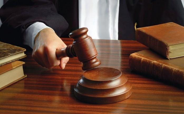 أدانت محكمة بداية رام الله المواطن &quot;م.ك&quot; المتهم بالقتل القصد خلافا للمادة 326 من القانون، وحكمت عليه بالأشغال الشاقة لمدة 15 عامًا.

