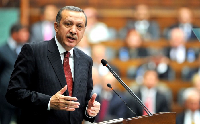 أكّد الرئيس التركي رجب طيب أردوان أنه كان من المقرر توقيع اتفاق تطبيع العلاقات مع إسرائيل خلال الشهر الماضي لكن التطورات حالت دون ذلك.

ونقلت الإذاعة ال