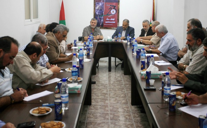 أوضح عضو المكتب السياسي للجبهة الديمقراطية طلال ابو ظريفة أن الاجتماع سيناقش ما توصلت إليه حماس في حوارتها الاخيرة في القاهرة والدوحة.
