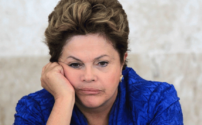 مجلس الشيوخ البرازيلي يشكل لجنةً خاصة للنظر في إجراءات إقالة الرئيسة ديلما روسيف ومحاكمتها على خلفية اتهامها بالفساد.