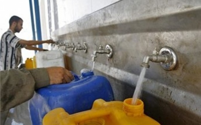 زادت بلدية غزة من كمية المياه التي يتم ضخها إلى بيوت المواطنين في المدينة بنسبة (40%) في الأيام الثلاثة الماضية وذلك لمواجهة الزيادة في الاستهلاك مع دخول فصل الصيف.

وأوضح مدير دائرة المياه