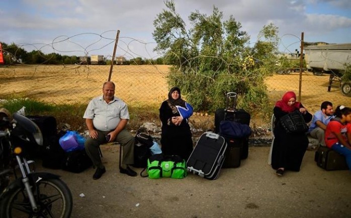 غادر 572 مسافراً قطاع غزة عبر معبر رفح&nbsp;البري، أمس الأربعاء، باتجاه الصالة المصرية في اليوم الأخير لفتح المعبر استثنائياً، بينما أرجعت السلطات المصرية 84 مسافراً ومنعتهم من السفر.