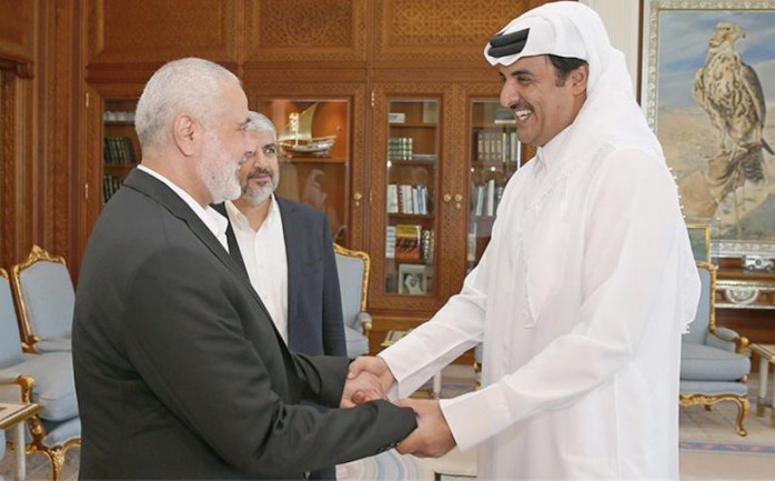 قال نائب رئيس المكتب السياسي لحركة "حماس" إسماعيل هنية، إن قطر ستصرف ما نسبته 50% من اجمالي المستحقات المتراكمة على "قطر الخيرية" لصالح المقاولين في قطاع غزة والبالغة 5 مليون دولار.

