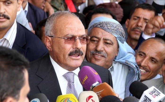 دعا الرئيس اليمني السابق، علي عبد الله صالح إلى حوار مع السعودية، واصفا إياها بـ&quot;الشقيقة الكبرى&quot;، وذلك في تطور لافت بعد أكثر من عام على اندلاع الحرب بين أطراف الصراع.

جاءت