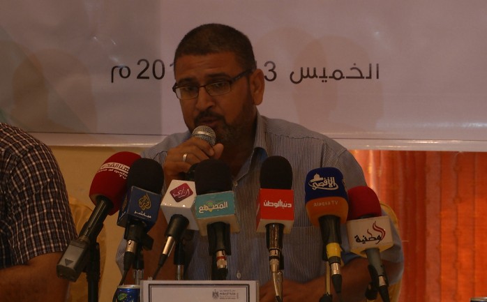 قال المتحدث باسم حركة حماس سامي أبو زهري إن الانتخابات البلدية جاءت بقرار أوروبي وتأجلت بقرار اقليمي، وفق المعلومات التي استمعنا لجزء منها من مسؤولين دوليين.

