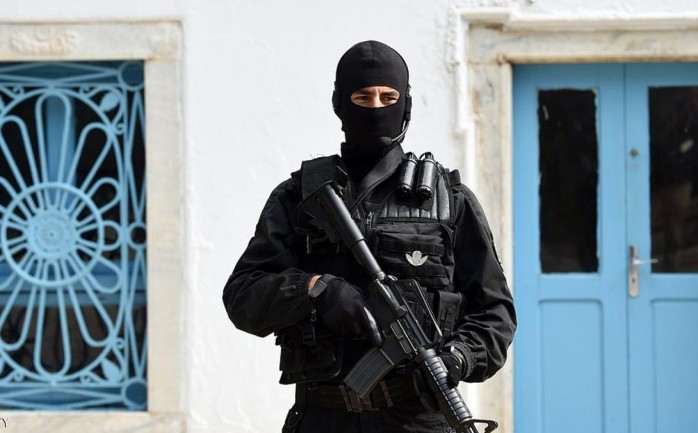 ألقت السلطات التونسية القبض على أخوين أميركيين للاشتباه بقيامهما بالتخطيط لهجمات إرهابية ومحاولتهم إطلاق حملة تدعو إلى تطبيق قوانين الشريعة .

