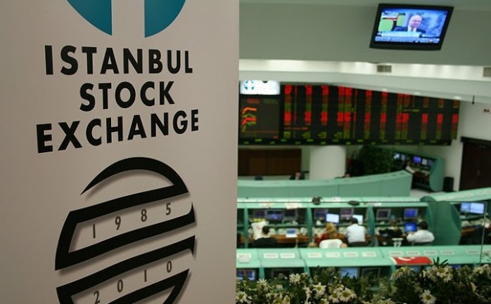 قال نائب رئيس الوزراء التركي محمد شيمشك، إن اقتصاد تركيا نما بواقع أربعة في المئة أو أكثر قليلا في 2015 وتوقع أن يكون الانخفاض الأخير في أعداد السائحين مؤقتا.

وجاء&nbsp;تصريح