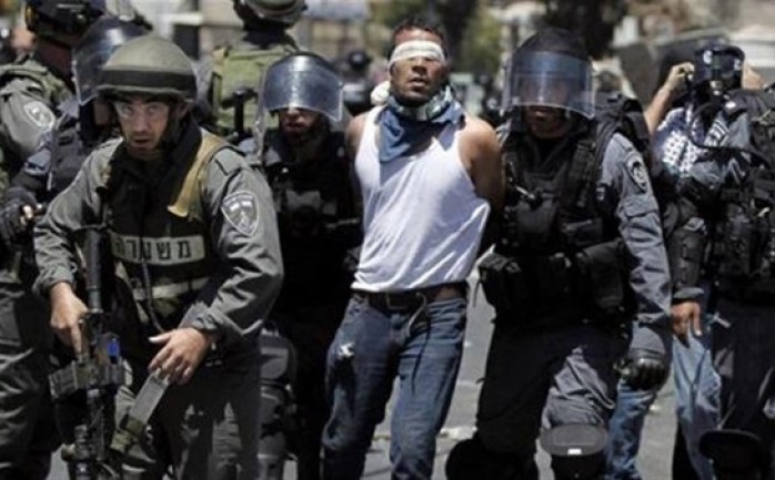 اعتقلت قوات الاحتلال الإسرائيلي&nbsp; اليوم الجمعة، خمسة مقدسيين من داخل البلدة القديمة بالقدس المحتلة.

وقالت مصادر محلية، إن قوات الاحتلال اعتقلت شابً