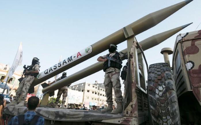 ذكر موقع &quot;0404&quot; المقرب من الجيش الإسرائيلية، أن حركة حماس تمتلك ترسانة من الصواريخ ذات تقنية عالية ودقيقة في قطاع غزة.

ونقل الموقع عن مسئولين كبار في وزار الحرب الإسرائيلية قولهم &