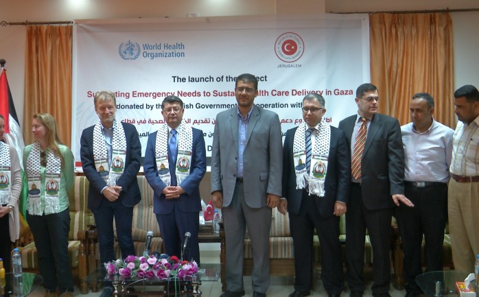 قدمت الحكومة التركية بواسطة سفيرها في فلسطين مصطفى سارنج اليوم الإثنين، منحة تقدر بـ 1.5 مليون دولار لدعم الاحتياجات الطارئة لمستشفيات قطاع غزة.