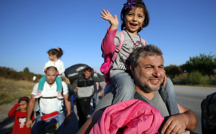 قال وزير الخارجية الامريكي جون كيري إن الولايات المتحدة ستستقبل عشرة الاف لاجئ سوري خلال السنة الحالية كما وعد الرئيس باراك أوباما.

