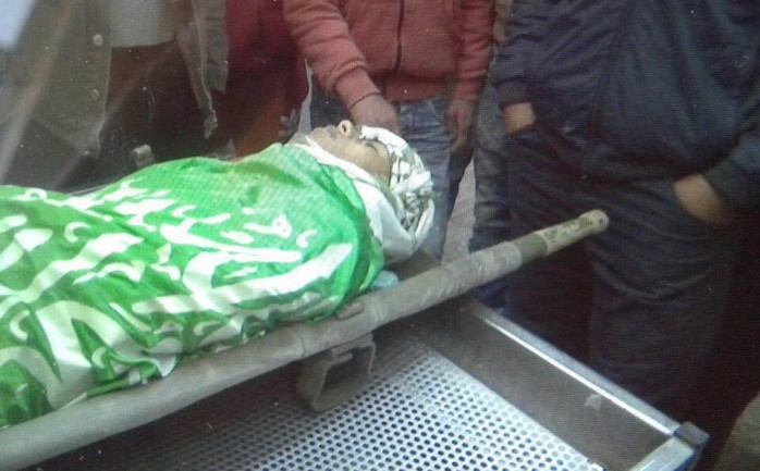 استشهد الشاب محمد محمود أبو خليفة (16 عاماً) فجر اليوم الأحد، وأصيب 5 شبان آخرين برصاص قوات الاحتلال الإسرائيلي في مخيم جنين.

