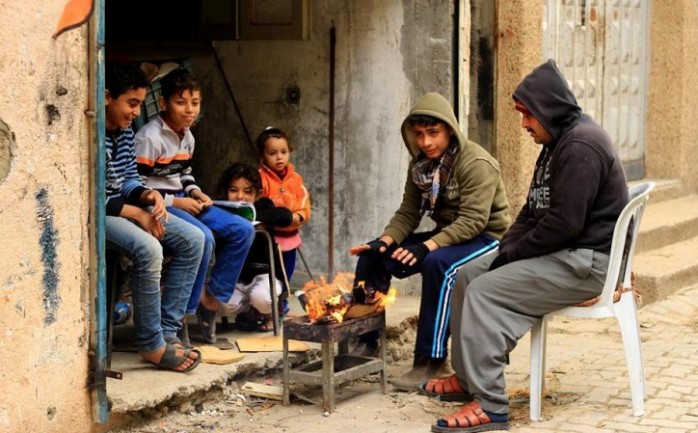 أفادت إحصائية لدائرة الأحوال المدنية بوزارة الداخلية في غزة، أن عدد سكان القطاع بلغ حتى نهاية العام الماضي مليونين و15 ألف و64 نسمة.

وحسب الإحصائية التي نشرتها الوزارة اليوم الإثنين، فإن نسب