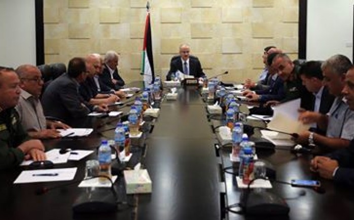 اجتمع رئيس الوزراء رامي الحمد الله اليوم الأربعاء، مع قادة المؤسسة الأمنية ومدراء العمليات في الضفة الغربية، لبحث آخر التطورات الميدانية وسبل توفير الأمن للم