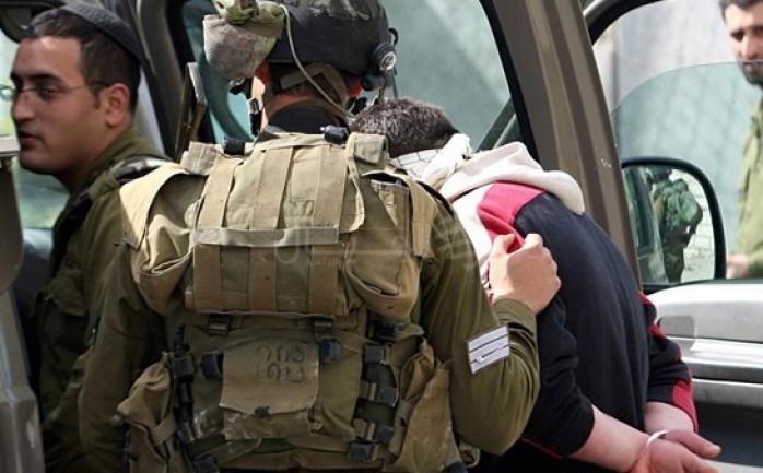 اعتقلت قوات الاحتلال الإسرائيلي، اليوم الثلاثاء، 4 شبان من بلدة قباطية جنوب جنين، واستولت على كاميرات مراقبة من محال تجارية، وسط اندلاع مواجهات في ضاحية صباح الخير.

