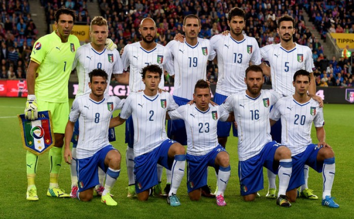 أعلن المدرب الإيطالي انطونيو كونتي لائحته النهائية المكونة من 23 لاعب التي ستشارك في كأس أمم أوروبا القادمة في فرنسا.

وجاءت التشكيلة على النحو التالي :

حراسة المرمى :