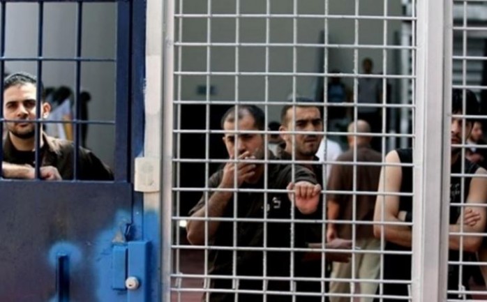 أعلنت وزارة التربية والتعليم العالي، أن نتائج اختبارات الثانوية العامة للأسرى الفلسطينيين في سجون الاحتلال الإسرائيلي غدًا الأحد.

وقالت الوزارة في بيان صحافي وصل لـ&quot;الوطنيـة&quot; نسخة 