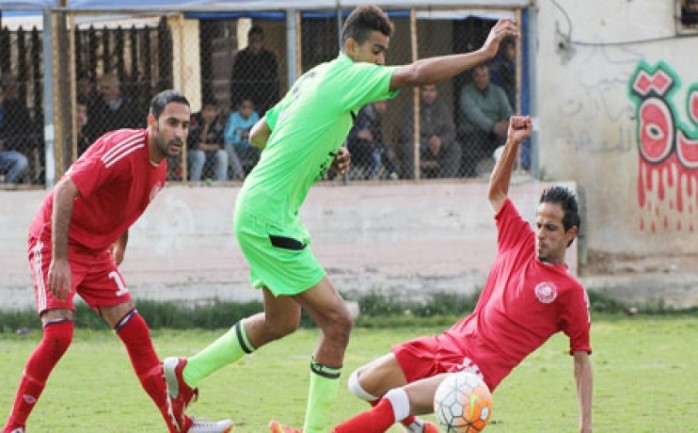 توّج اللاعب عاهد أبو مراحيل من فريق الزيتون، هدافاً لدوري الدرجة الأولى برصيد 15 هدفاً، بفارق 3 أهداف أمام ملاحقيه