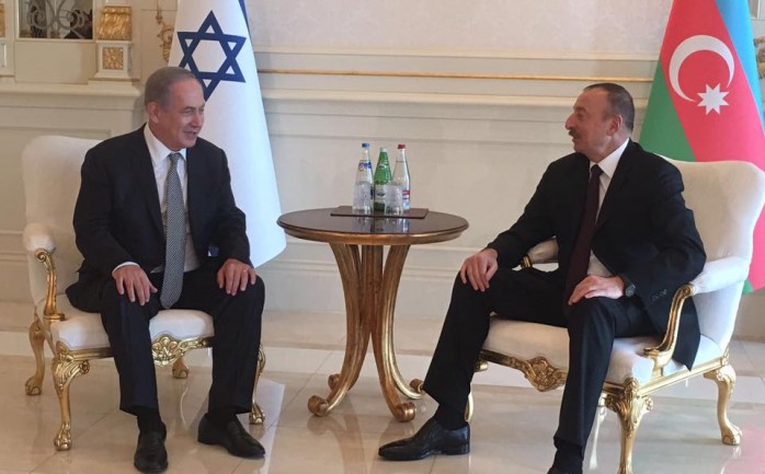 وصل رئيس الوزراء الإسرائيلي بنيامين نتنياهو ظهر الثلاثاء، قصر الرئاسة في باكو للقاء الرئيس&nbsp;الأذربيجاني &quot;إلهام علييف&quot;&nbsp;&nbsp;، في زيارة رسمية تستغرق عدة أيام.

