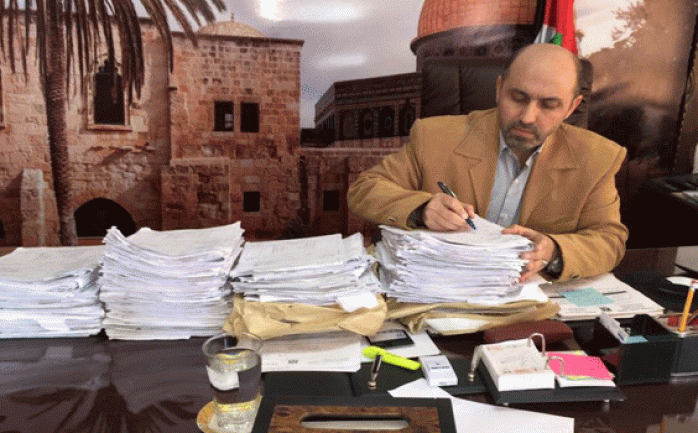 أعلن وكيل وزارة المالية في غزة يوسف الكيالي، عن إضافة 1412 موظفاً لكشف المستفيدين من المنحة القطرية من أصل "1518" موظفًا كانت أسماؤهم ضمن كشف تحت الفحص يوم أمس.


