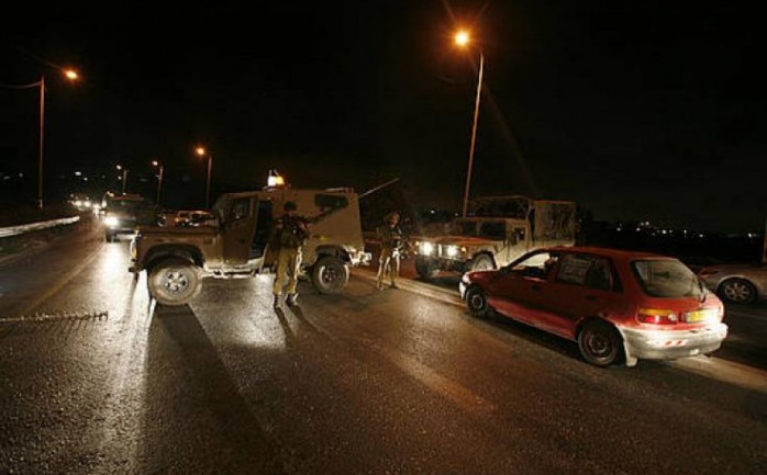 استهدفت مركبة إسرائيلية بالرصاص قرب مدينة القدس المحتلة مساء اليوم الجمعة دون أن يبلغ عن إصابات.

وأفادت وسائل الإعلام العبرية، أن سيارةً كانت تسير على شارع رقم 437 إلى الشمال من مدي