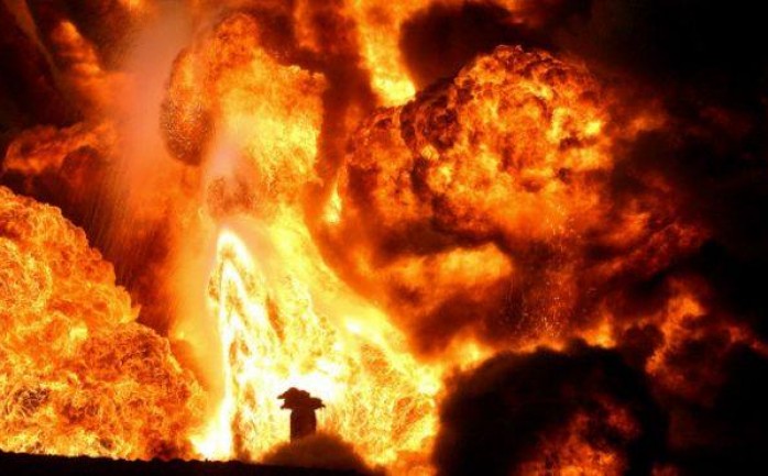 استهدفت جهة مجهولة بئرين من النفط بمحافظة كركوك العراقية اليوم الأربعاء، ما أدى ذلك إلى توقف إنتاج النفط في الحقل جراء تفجيره.
