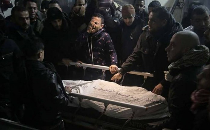 استنكرت حركة حماس اليوم السبت، الحادث الذي أسفر عن وقوع ثلاث ضحايا كانوا يعملون بنفق تجاري على حدود قطاع غزة مع مصر يوم أمس، واصفةً إياه "بالأليم".

و
