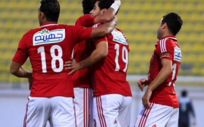 استعاد فريق الأهلي المصري لقب الدوري إلى خزائنه، بعدما تغلب على مضيفه الإسماعيلي 2-1 بالجولة الـ 32 من مسابقة الدوري.

سجل هدفي الأهلي رمضان صبحي 9، ووليد سليمان 12، وأحرز هدف الإسماعيلي إيما