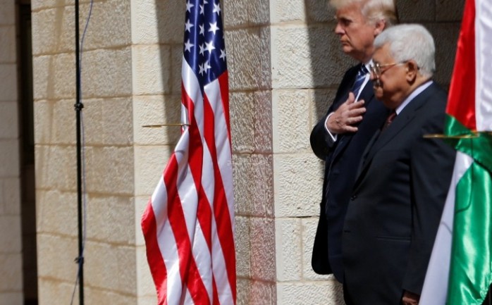 الرئيس محمود عباس ودونالد ترمب