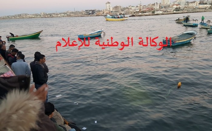 جانب من سقوط المركبة في ميناء غزة