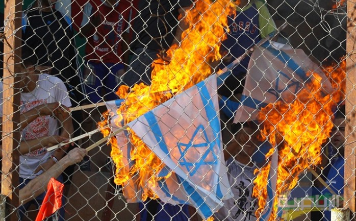حرق العلم الإسرائيلي في غزة