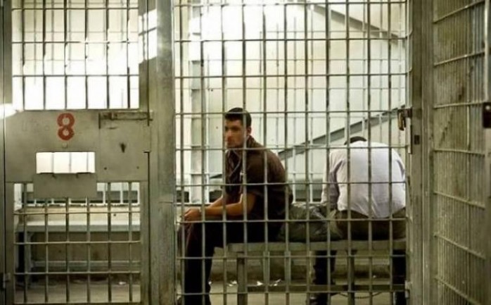 جانب من معاناة الأسرى في سجون الاحتلال
