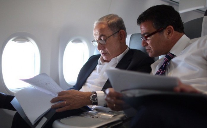 رئيس الموساد يوسي كوهين ورئيس وزراء الاحتلال بنيامين نتنياهو