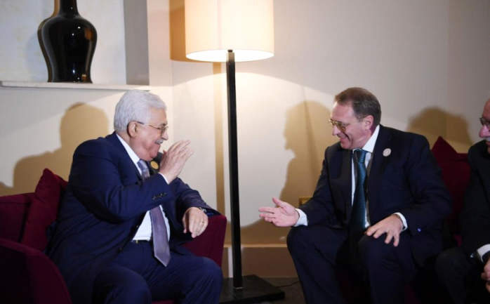الرئيس محمود عباس خلال لقاءه نائب وزير الخارجية الروسي (أرشيف)