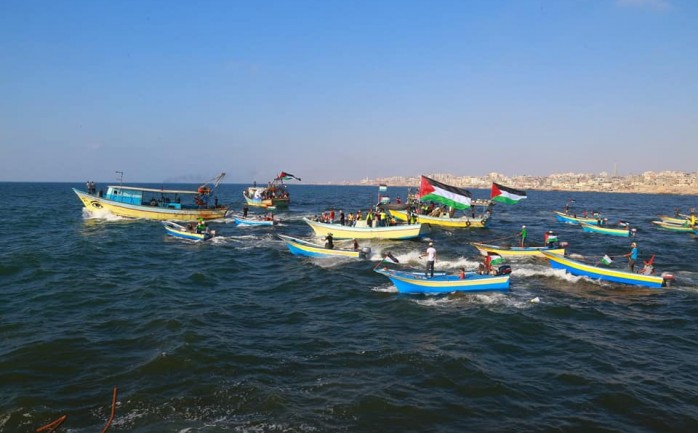 جانب من انطلاق سفن كسر الحصار من ميناء غزة
